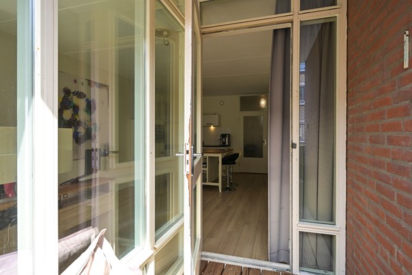 Medium property photo - Van Kinsbergenstraat 13, 2518 GV The Hague